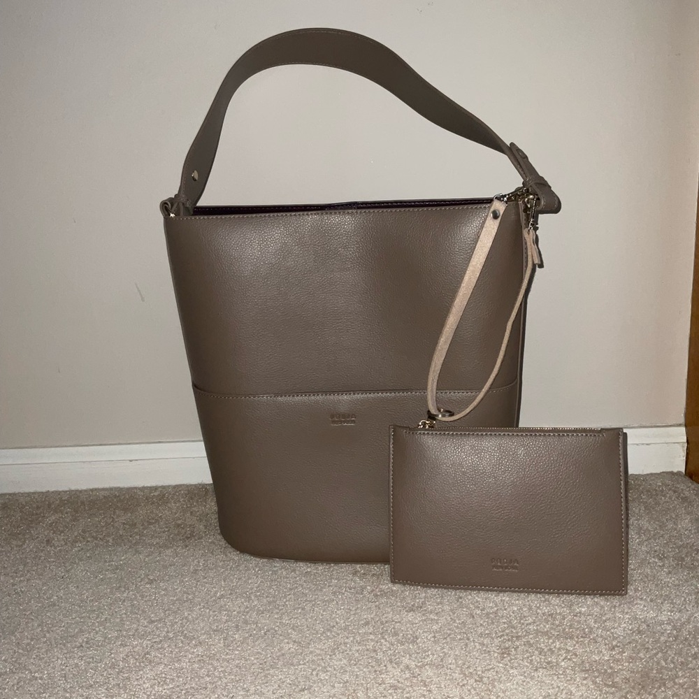 Freja tall tote in taupe - Picture 6 of 14